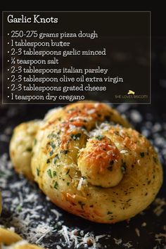 garlic knots with text describing how to make them and what they are in the background