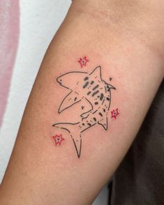 Tiger Shark Tattoo Ideas, Small Tattoo Doodles, Cool Guy Tattoos, Tattoo Ideas Female Fine Line, Lemon Shark Tattoo, Oceanic Tattoo, Cute Shark Tattoo, Shark Teeth Tattoo, Silly Tattoo Ideas