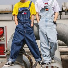 Mens Overalls Outfits, 90s Overalls Outfit, Overalls Outfit Men, Jean Overall Outfits, Indie Outfits Men, Overalls Boy, Dungaree Outfit, Loose Cargo Pants, Leo Personality