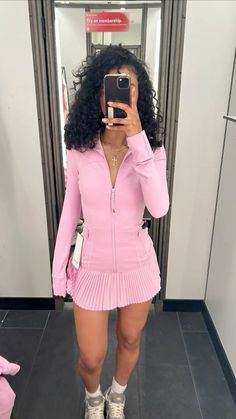 White And Pink Outfit Black Women, Pink Outfit School, Hidden Cult Outfits, Two Piece Legging Outfit, Cute Fitness Outfits, Country Club Outfits Women