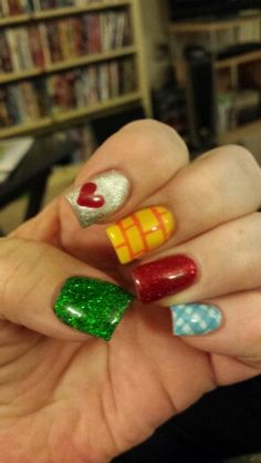 Dorothy Nails Wizard Of Oz, Wizard Of Oz Nail Art, Wizard Of Oz Nails Designs, Wicked Nails, Sns Nails Colors, Nails Styles, Baby Movie, Special Nails