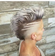 #hairdare #womenshair #beauty #hairstyles #mohawk Blonde Hair Summer, 2024 Hair Color, Shaved Undercut, Hair Color For Brunettes, Color For Brunettes, Mohawk Hairstyles, Short Hair Undercut, Strawberry Blonde Hair