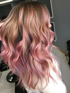 Rose Gold Pink Balayage, Baylage Pink Hair, Golden Brown Hair With Pink Highlights, Pink Hair On Light Brown Hair, Strawberry Pink Highlights In Brown Hair, Brown To Pink Balayage Rose Gold, Brown Blonde Pink Balayage, Pink Balayage On Blonde Hair, Pink Hair Inspiration Ombre