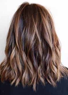 Chocolate blonde balayage Haircut Styles, Shoulder Hair, Shoulder Length Hair Cuts, Hair Color And Cut, Summer Hair, Hair Tips, Brunette Hair