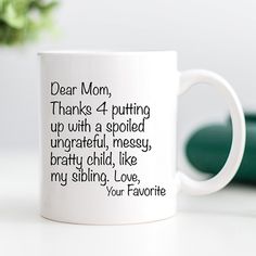 Dear Mom Mug - Pretty Collected What To Buy Your Mom For Her Birthday, Things To Make With Your Cricut, Gift Ideas For Mom Birthday Diy, Thank You Gifts For Parents, What To Get Your Mom For Her Birthday, Homemade Presents For Mom, Christmas Ideas For Mom, Presents For Mom Birthday, Mom Birthday Ideas