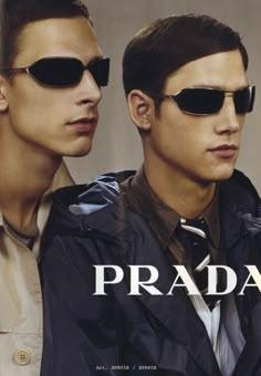 Vintage Editorials, Fashion Advertising, Moda Vintage, Alter Ego, 2000s Fashion, Photography Inspo, Square Sunglasses Men