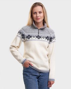 This women's zipper neck sweater is crafted from 100% pure sheep wool. This cozy sweater features a beautiful pattern inspired by the Halliste borough, symbolizing the strength and spirit of the bear paw. Soft fleece lining adds warmth and comfort. Perfect for cold days, this sweater combines heritage design with modern functionality, making it a timeless addition to your wardrobe. - 100% wool - Winter design - Warm and cosy - Made in Estonia Check our unisex sweaters here: https://naturalstylee Scandinavian Sweater, Zipper Neck, Bear Paw, Winter Camping, Wool Winter, Winter Design, Sweater Gift, Matching Accessories, Cozy Sweater