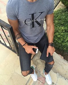 Men's fashion  Calvin Klein Ck Tshirt, Italian Summer Outfits Men, Mens Gym Outfits, Mens Fashion Rugged Simple, Italian Summer Outfits, Streetwear Inspiration, Men With Street Style, Outfits Hombre, Mens Fashion Blog