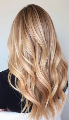 Blonde Balayage Strawberry Blonde Hair, Blonde Hair Color Ideas Golden, Colors Of Blonde Hair Shades, Natural Blonde Color Ideas, Bright Buttery Blonde, Bright Honey Blonde Balayage, Icy Strawberry Blonde Hair, Bright Blonde Dimensional Hair, Copper Low Lights In Blonde Hair