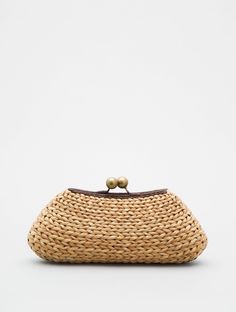 . Raffia Clutch, Ethno Style, Raffia Bag, Straw Bags, Basket Bag, Crochet Bags, At The Top, Womens Purses, Knitted Bags