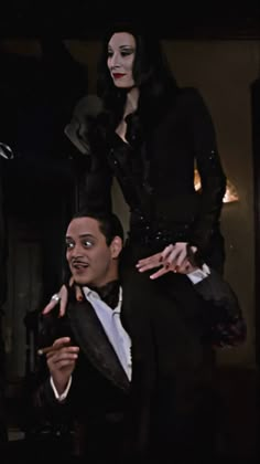 The Addams family 1991 Gomez and Morticia Addams Adam And Morticia, Mortisha Adams And Gomez, Mortisha And Gomez Halloween Costume, Mortician And Gomez Aesthetic, Morticia And Gomez Addams Aesthetic Wallpaper, Gomez Addams Raul Julia, Morticia And Gomez Aesthetic, Morticia And Gomez Addams Aesthetic, Morticia And Gomez Addams Matching Pfp