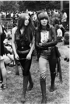 60s Fashion Trends, Woodstock Hippies, Woodstock 1969, Woodstock Festival, Moda Hippie, Estilo Hippy, Mode Hippie, Fest Outfits, Joe Cocker