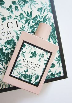 Best Perfume Fragrances For The Summer Gucci Bloom Perfume, Gucci Packaging, Bloom Perfume, Parfum Gucci, Expensive Brands, Dream Salon, Perfume Versace, Gucci Bloom