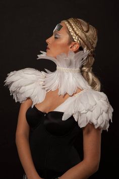 White feather collar. Large feather choker neck corset. Corset Choker, Feather Collar, Neck Corset, Burning Man Festival, White Feather, Neck Choker, Festival Clothing, Feather Design, Ice Queen