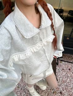 Korean Women Outfits, Shoping Cart, Fashion Design Idea, Fashion Combinations, Trendy Outfits Indian, Closet Aesthetic, Conceptual Fashion, Airport Look, Cardigan Knit