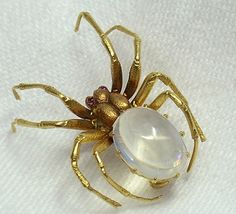 GOLD MOONSTONE SPIDER Spider Brooch, Spider Jewelry, Animal Jewelry, Kitsch, Costume Jewelry, Jewelry Art