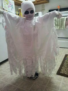 Boy Ghost Costume, Toddler Ghost Costume, Ghost Costume Kids, Halloween Infantil, Ghost Halloween Costume, Ghost Diy, Ghost Costume, Adornos Halloween, Toddler Halloween Costumes