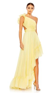 One shoulder ruched asymmetric tiered a-line long formal dress with open back. Asymmetrical Gown, Mac Duggal Prom, High Low Gown, Asymmetrical Cut, Prom Inspo, One Shoulder Gown, Evening Gowns Elegant, Pleated Bodice, Tea Length Dresses