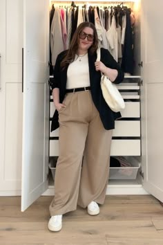 Summer Jeans Work Outfit, Mid Size Business Casual, Plus Size Interview Outfit, Diana Dares, Wear To Work Outfits, Casual Plus Size Outfits, Curvy Casual Outfits, Casual Outfits Plus Size, Mode Turban