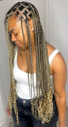 Cornrows With Curls At The End, Twists With Curls At The End, Black And Blonde Box Braids, Coloured Braids, Knotless Braids With Curly Ends, Black Hair Protective Styles, Hair Braid Patterns, Lemonade Braids Hairstyles