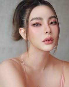 Makeup Asia, Makeup Ulzzang, Fresh Makeup Look, Korean Makeup Tutorials, Soft Makeup Looks, Korean Eye Makeup, Fresh Makeup, Ulzzang Makeup