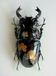 Friends Get Together, Beetle Art, Bijoux Art Nouveau, Bug Art, Beautiful Bugs, Insect Art, Bugs And Insects, Art Fair, Japanese Art