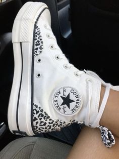 #viralpost #converse #cheetah Cheetah Print Converse, Leopard Converse, Nike Shoes Women Fashion, Platform Converse, Fresh Shoes