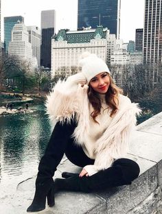 New York Winter Fashion, Winter Fashion Cold, Snow Day Outfit, Mantel Outfit, New York Outfits