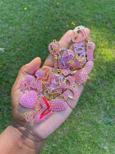 Charm Bracelets For Girls, Girly Bracelets, Bling Fashion, Arm Jewelry, Swag Girl Style, Rhinestone Shoes, Metal Charms, Pink Bling, Bangle Bracelets With Charms