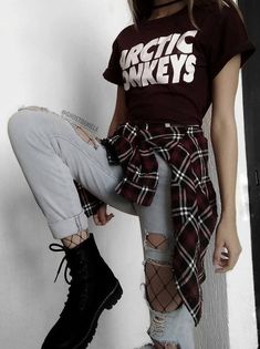 Plus Size Grunge Outfits, Grunge Outfits Plus Size, Grunge Plus Size, Plus Size Grunge, Outfit Ideas Grunge, Flannel Shirt Outfit, Look 80s, Moda Grunge, Blue Flannel Shirt