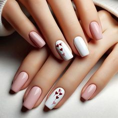 Chic Pink Nails, Minimalist Heart Nails, Classy Chic Nails, Nail Heart Design, Work Nails