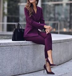 3 bộ suit nhất thiết chị em nào cũng nên có! - Ảnh 10 Spring Outfit Women, Trendy Work Outfit, Professional Work Outfit, Paris Chic, Summer Work Outfits, Classy Work Outfits, Professional Attire, Trik Fotografi, Business Outfit