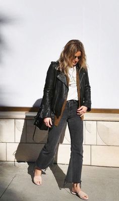 Trend Outfits, Stylish Spring Outfit, Style Casual Chic, Bootcut Jean, Outfit Jeans, Boyfriend Jean, Looks Street Style, Looks Black, Outfit Trends