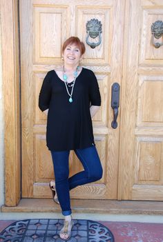 A Lesson In Putting Outfits Together – LindaWaldon.com Mom Trends, Creative Woman, 50th Clothing, Women Fashion Edgy, Urban Dresses