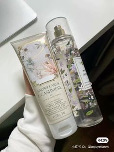 Aesthetic Belongings, Body Care Products Aesthetic, Bodycare Aesthetic, Lotion Aesthetic, Koleksi Parfum, Pretty Perfume Bottles, Bath And Body Works Perfume