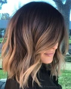 Light Brown Balayage, Curls Hairstyles, Balayage Blonde, Caramel Hair, Brown Hair Balayage, Brown Balayage, Short Hair Balayage, Trendy Hair Color