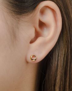 Spring Jewelry Trends, Bar Post, Small Earrings Gold, Earring Minimalist, Cartilage Stud, Hammered Hoop Earrings, Bar Stud Earrings, Circle Earrings Studs, Silver Bar