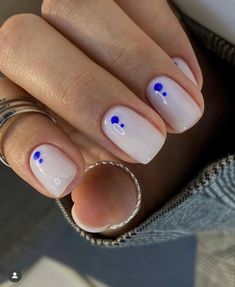 Basic Acrylic Nail Designs, Nails With Dots Simple, Nails With Dots, Draw Nails, Hello Nails, Simple Gel Nails, Summery Nails, Work Nails