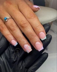 Cute Gel Nail Inspo Short, Short Nail Spring Ideas, Square Straight Acrylic Nails, Biab Summer Nails Ideas, Summer Holiday Biab Nails Short, Easter Nail Ideas Short, Spring Graduation Nails, Spring Holiday Nails, Cute Spring Nail Designs For Short Nails