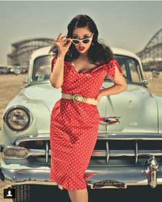 Sugar Moon Pin up 50's style is on point Classic Car Photoshoot, Pin Up Model, 50's Style, Pin Up Hair, My Dream Car