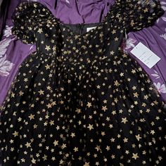 Unique Vintage Glitter Star Babydoll Puff Sleeve Dress- Size Small/4- Bnwt. Black With Gold Glitter Stars. Runs Small So Could Also Fit An Xs. Perfect For New Year’s! Star Print Evening Dresses For Party Season, Cute Black Mini Dress For Party, Star Print Dress For Party Season, Party Mini Dress With Star Print, Black Mini Dress With Star Print, Cute Black Dress For Night Out, Unique Vintage Dresses, Gold Glitter Stars, Womens Vintage Dresses