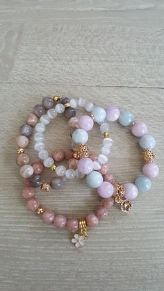 Bracelets Semi Precious Stone Bracelet Diy, Stone Bracelet Ideas Gemstones, Beaded Bracelets Crystal, Gemstone Bracelets Ideas, Rhodochrosite Bracelet, Charm Bracelets For Girls, Semi Precious Stone Bracelet