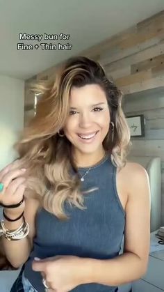 Bella Diva, A Lot Of Hair, A Messy Bun, Layered Hairstyles, Hair Upstyles, Summer Hairstyles For Medium Hair, Work Hairstyles, Penteado Cabelo Curto, Bun Hairstyles For Long Hair