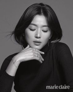 Korean Photoshoot, Marie Claire Magazine, Kim Tae Hee, Photographie Portrait Inspiration, 사진 촬영 포즈