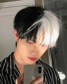 Hair Dye Ideas Men, Dye Hairstyles, Boys Colored Hair, Black And White Hair, Half And Half Hair, Two Toned Hair, Split Dyed Hair, Mens Hair Colour