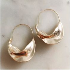 Fulani Earrings, Hoop Earrings Chunky, Chunky Hoop Earrings, Hoops Gold, Statement Drop Earrings, Large Hoop Earrings, Girly Stuff, Jewelry Inspo, Gold Hoop