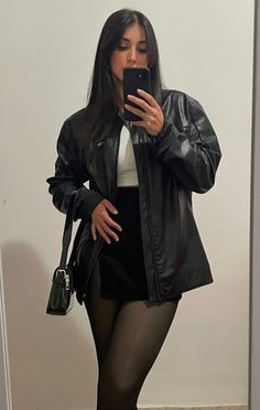 Black Skirt Bar Outfit, Raul Alejandro Concert Outfit, Short Leather Coat Outfit, Black Skirt Leather Jacket Outfit, All Black Denim Outfit, University Party Outfit, Black Leather Jacket Outfit Winter, The Weeknd Aesthetic Outfits, Basic Autumn Outfits