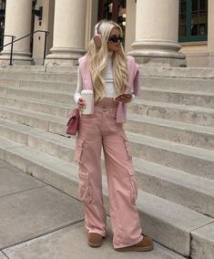 Light Pink Outfit Aesthetic, Pink Inspired Outfits, Full Pink Outfit, Girly Street Style, Pink Fashion Outfits, Pink Fashion Aesthetic, Pink Fall Outfits, Korean Spring Outfits, Pink Girl Outfits