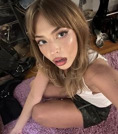 Makeup Going Out, Salty Makeup Style, Girl Next Door Makeup Look, Light Brown Hair Makeup, Downtown Makeup Looks, Makeup Looks Concert, Unnaprochable Makeup, Smink Inspiration, Instagram Selfie