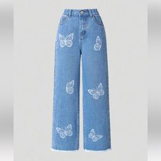 Girls Shein Butterfly Wide Leg Jeans. Never Worn. No Tags. Baggy Jeans Butterfly, Baggy Butterfly Jeans Outfit, Wide Leg Butterfly Jeans, Cute Unique Jeans, Butterfly Themed Clothes, Blue Soft Outfit, Cottagecore Bottoms, Butterfly Jeans Outfit, Butterfly Trousers